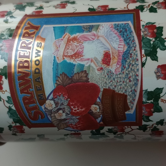 Vintage Strawberry Meadows Tin Metal Can Fresh Picked Strawberries - Picture 3 of 8